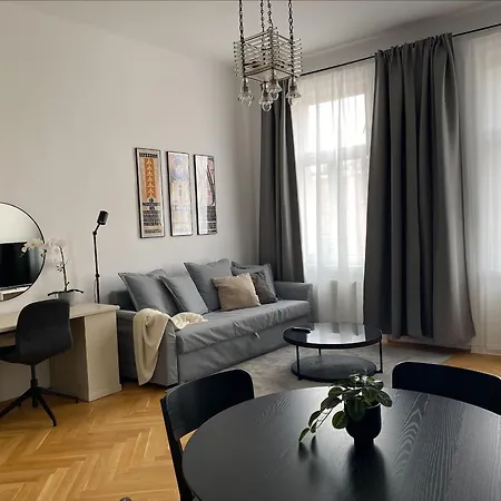 Cosy Apartment In Mariahilf Close To Citycenter Vienna Exterior photo